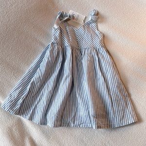 2T girls cotton dress. Brand new